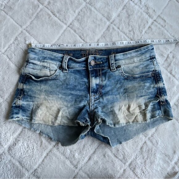 Buckle Black | Fit No. 256 Boyfriend Stretch Short | Size 26 - Picture 10 of 13